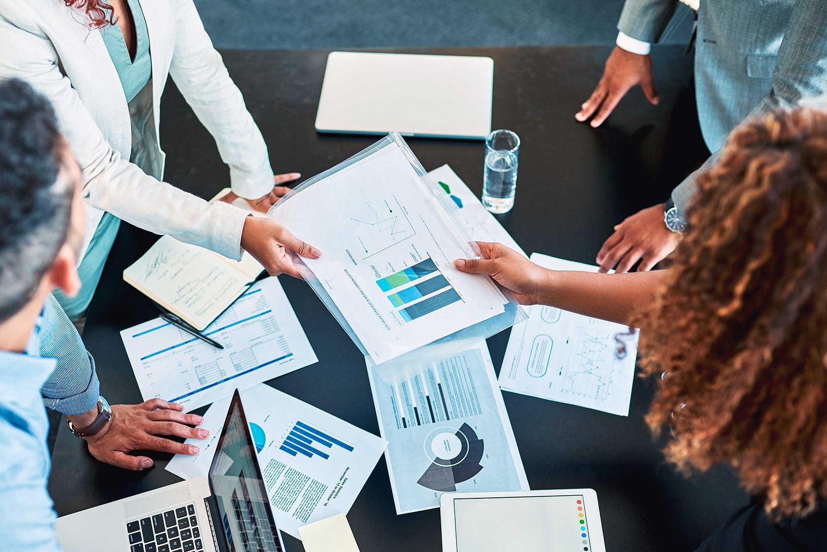 The 2025 CFO Agenda: Gen AI Drives Cost Cuts and Growth
